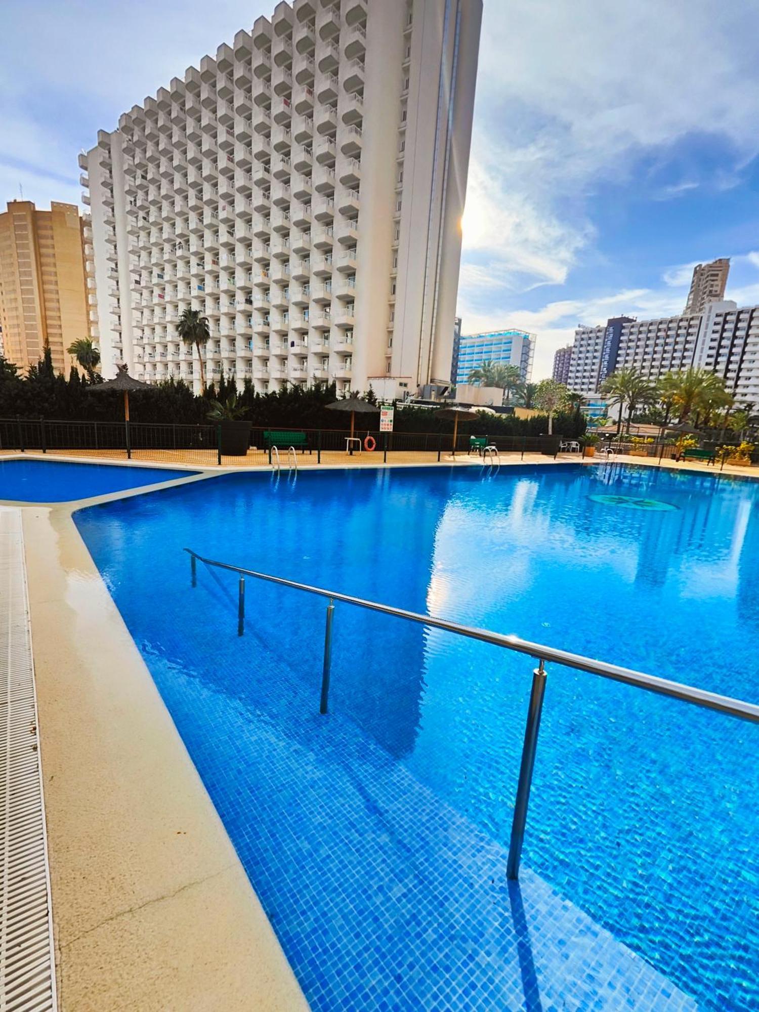 Acuarium Lux Apartment Бенидорм Екстериор снимка